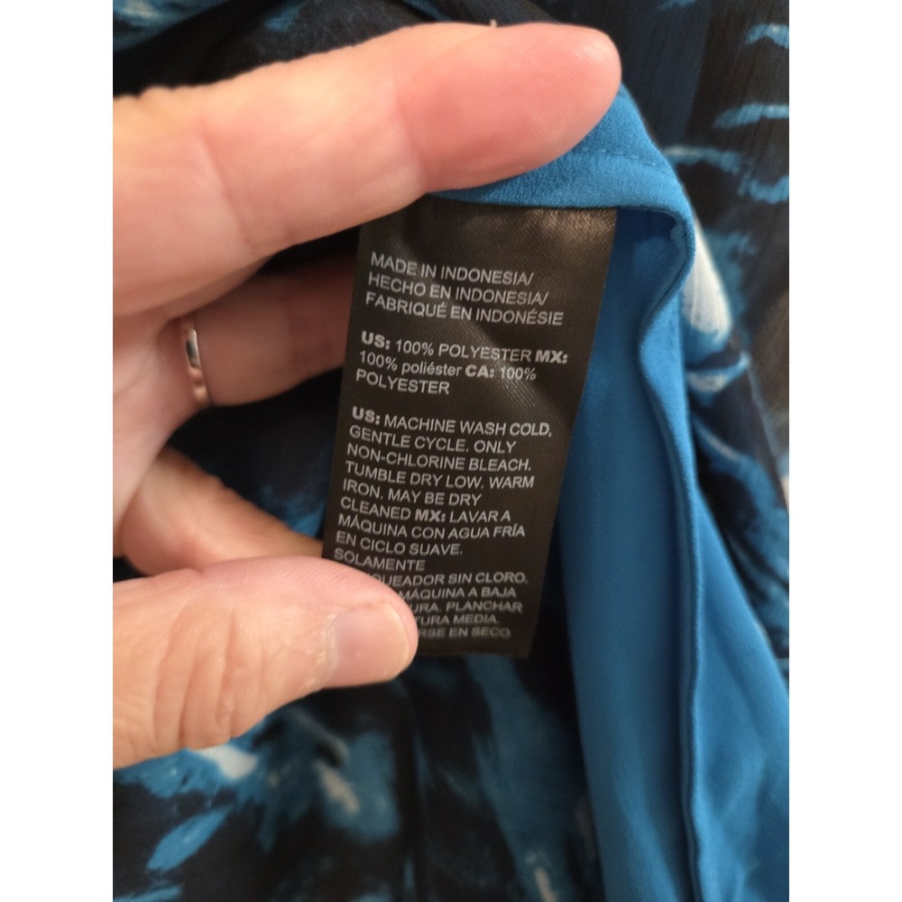 White House/Black Market sleeveless blouse-size 6 - Picture 5 of 6